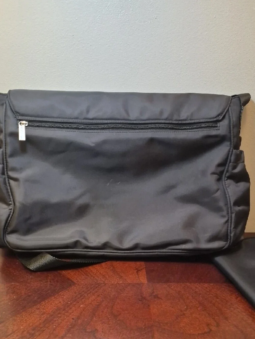 Kenneth Cole Reaction Black Diaper Bag with Adjustable Strap Unisex